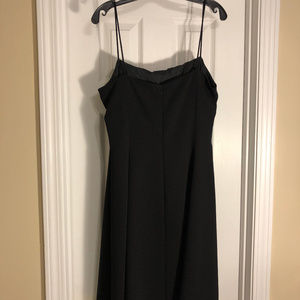 Simple & Elegant Ann Taylor LBD-Size 12
